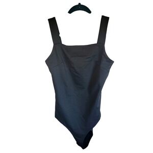 Reoria M‎ Women's Black Bodysuit Size Medium Stretchy Snap Closure NWT